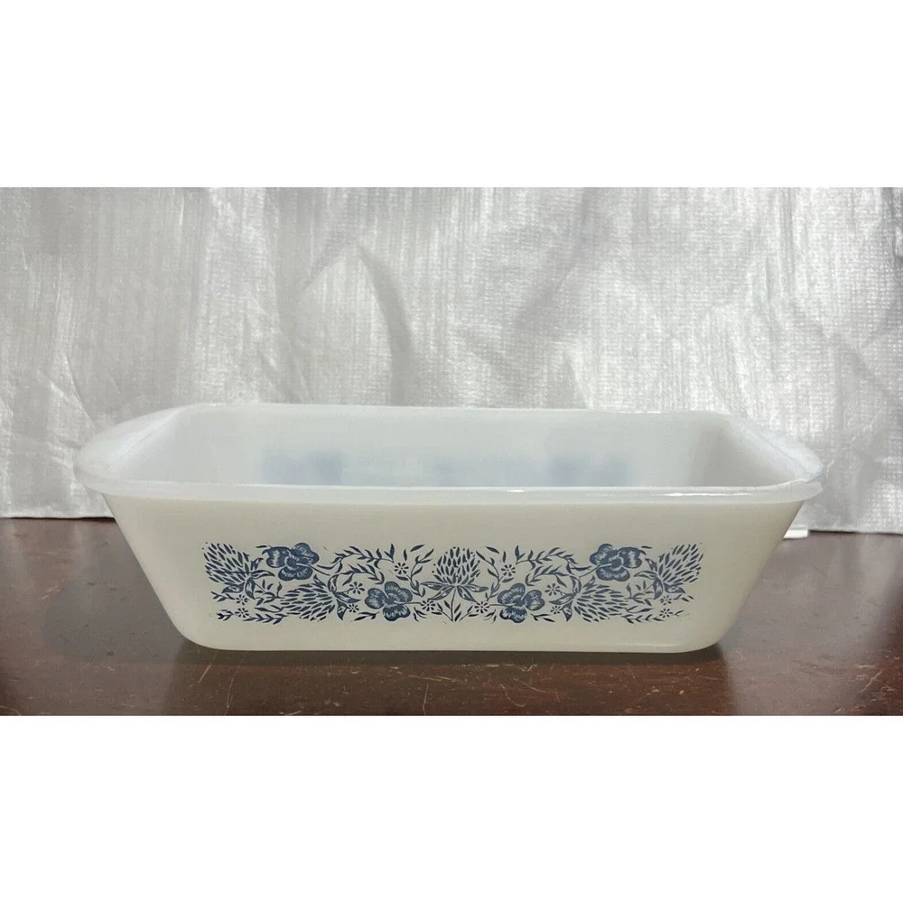 Vintage OvenWare 522-Loaf‎ Pan Milk Glass -White with Blue Clover Print -USA - 2